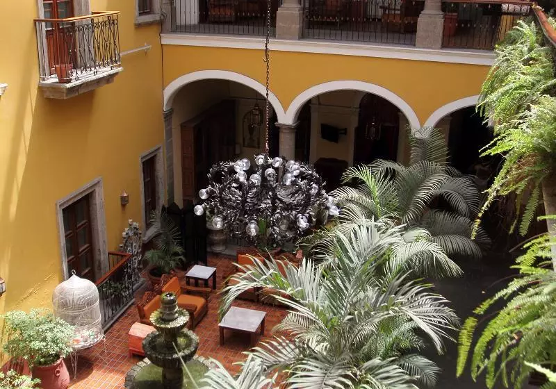 هتل San Francisco Plaza