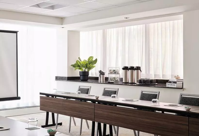 ホテル The Metcalfe By Gray Collection