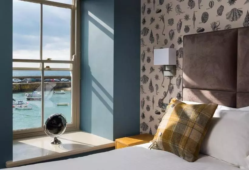 Отель The Ship Inn