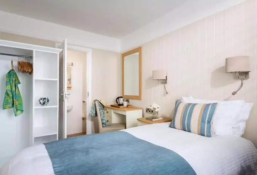 Отель The Ship Inn