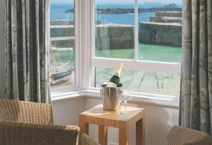 Отель The Ship Inn