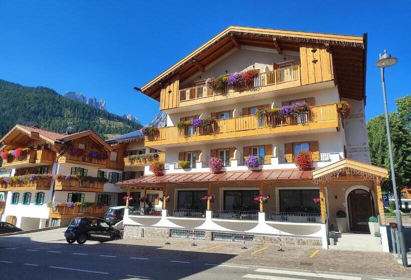 בית מלון כפרי Villa Cima Undici