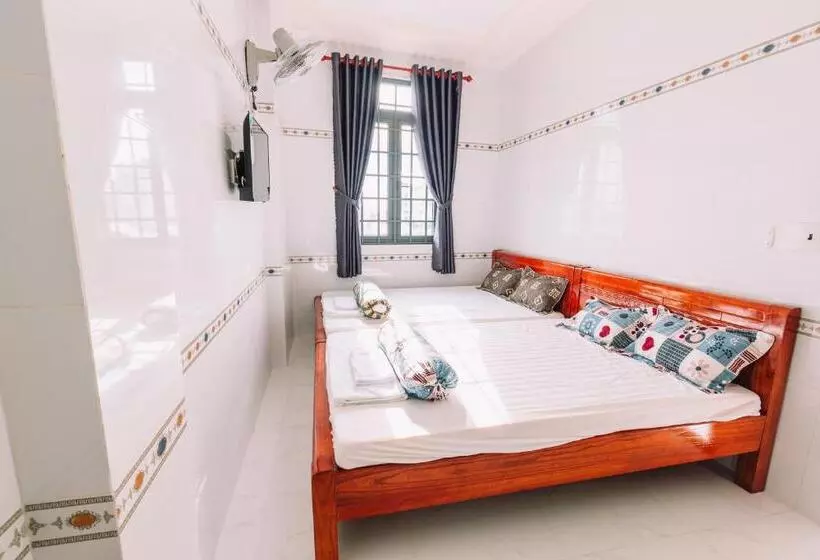 تختخواب و صبحانه Motel Phạm Lũy