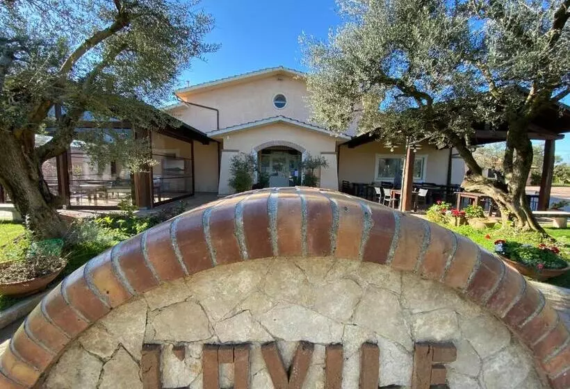 ホテル Agriturismo L Ovile