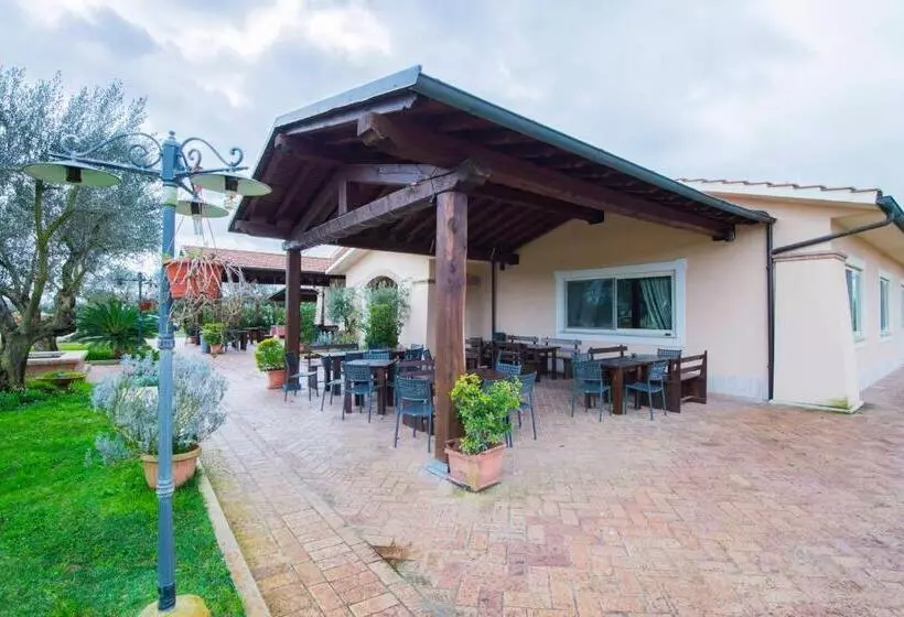 ホテル Agriturismo L Ovile