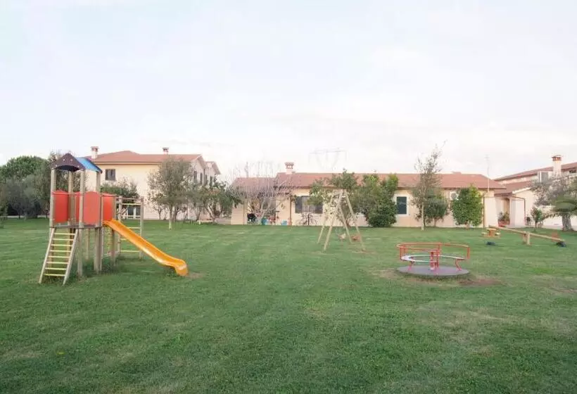 ホテル Agriturismo L Ovile