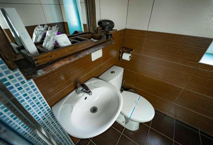 فندق Kodatskiy Kosh