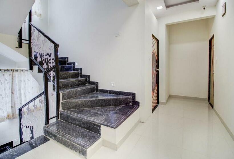 ホテル Flagship 23505 S Ramada Village