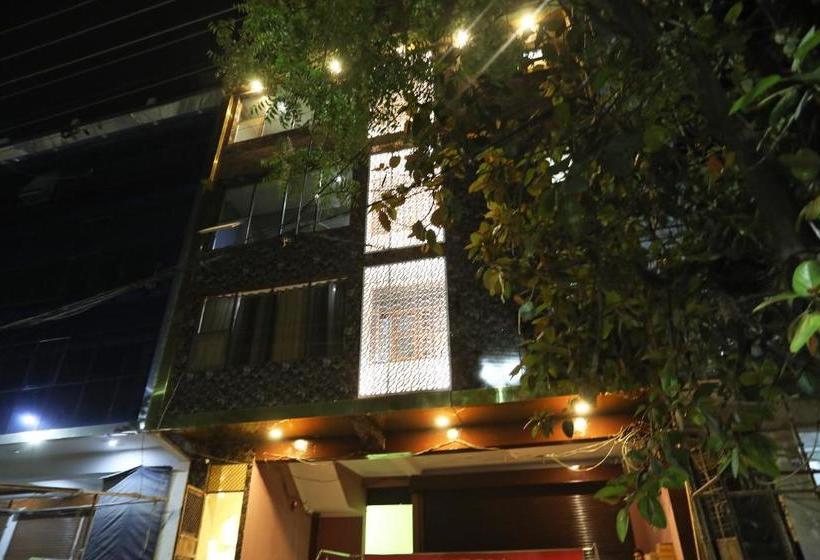 호텔 Spot On Sunrise Guest House Near Leisure Valley Park