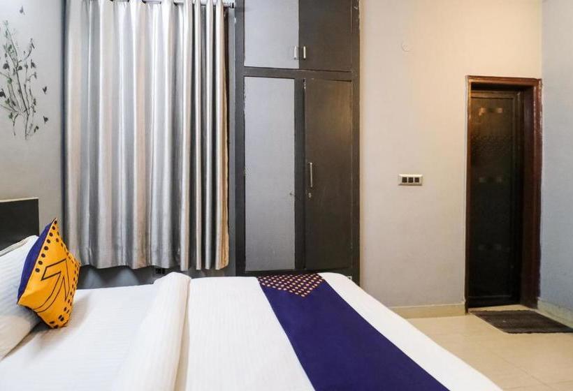 호텔 Spot On Sunrise Guest House Near Leisure Valley Park