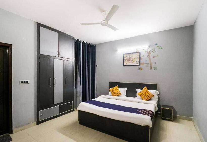 호텔 Spot On Sunrise Guest House Near Leisure Valley Park