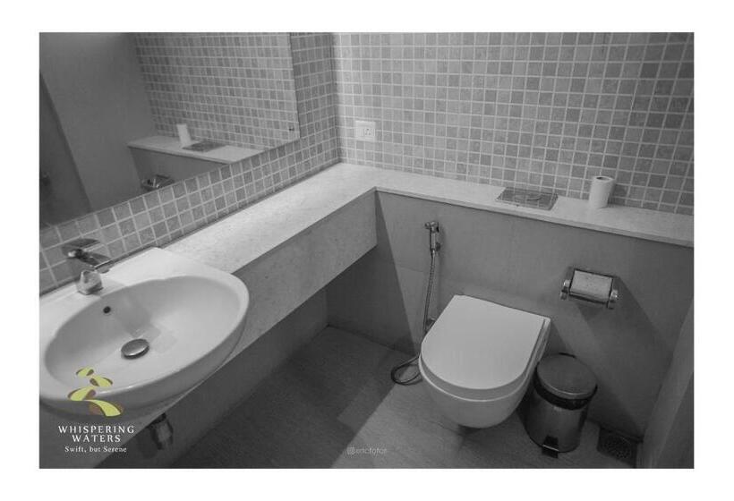 בית מלון כפרי Whispering Waters