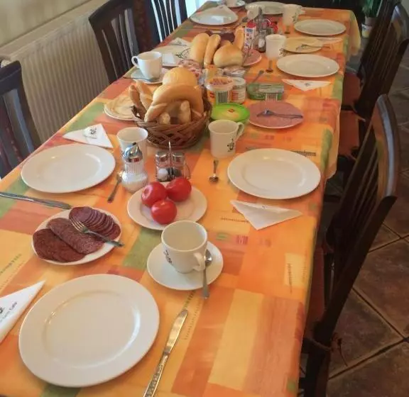 ペンション Karám Vendégház és Lakásétterem