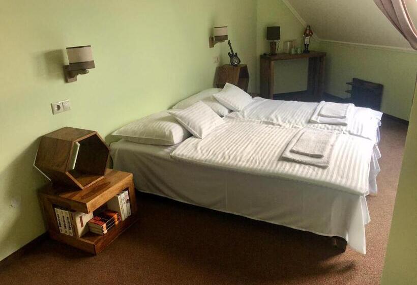 Pension Karám Vendégház és Lakásétterem