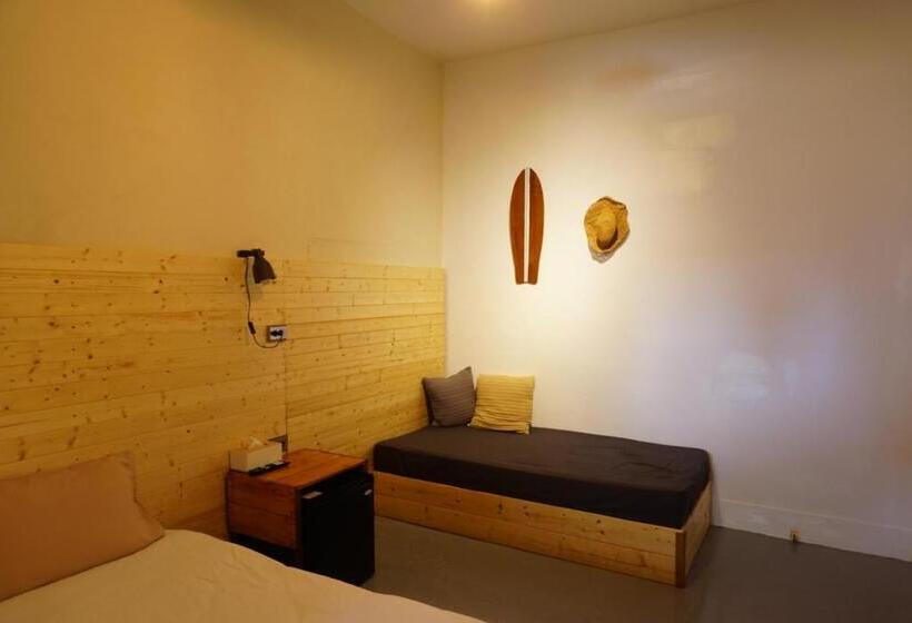 تختخواب و صبحانه 男子漢青年旅店