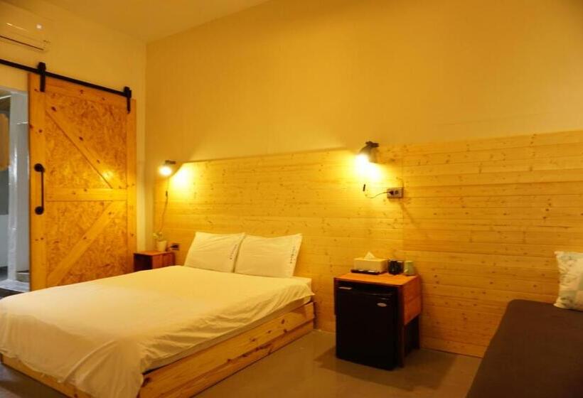 تختخواب و صبحانه 男子漢青年旅店