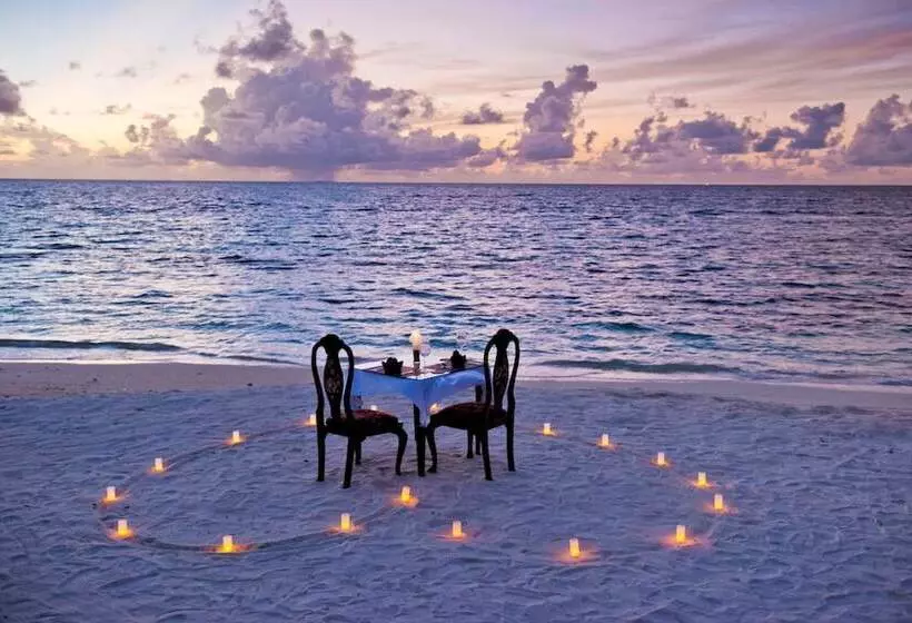 پانسیون Crystal Sands