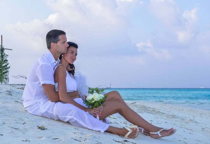 پانسیون Crystal Sands