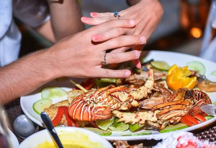 پانسیون Crystal Sands