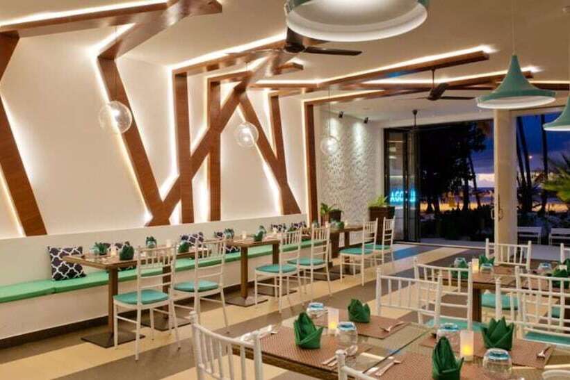 پانسیون Crystal Sands