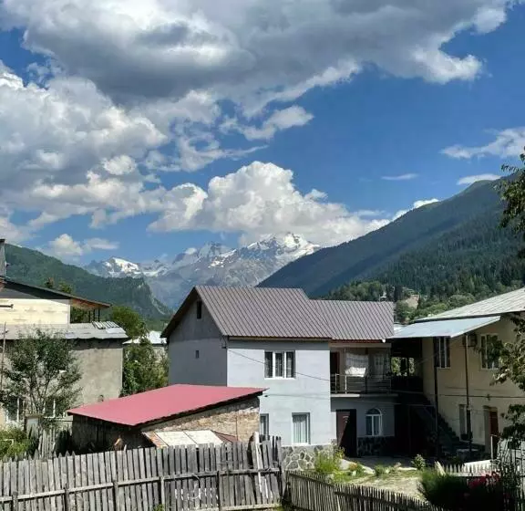 پانسیون House Mon Amie