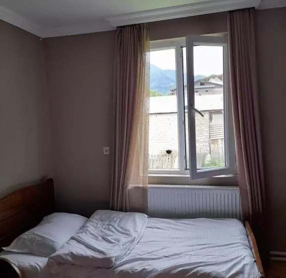 پانسیون House Mon Amie