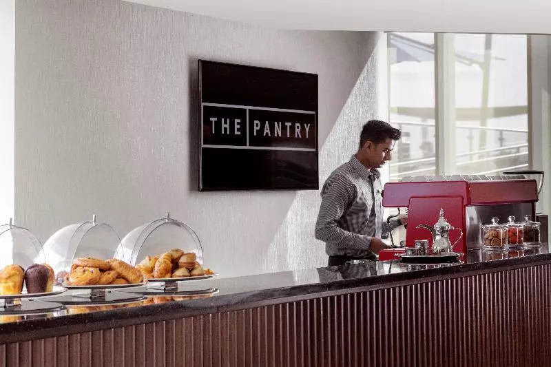 Avani Plus Palm View Dubai Hotel & Suites