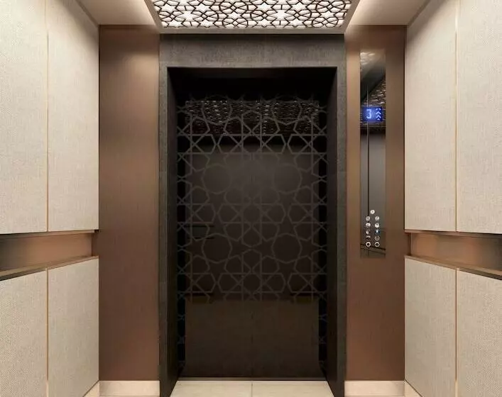 Avani Plus Palm View Dubai Hotel & Suites