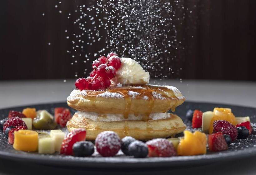 Avani Plus Palm View Dubai Hotel & Suites