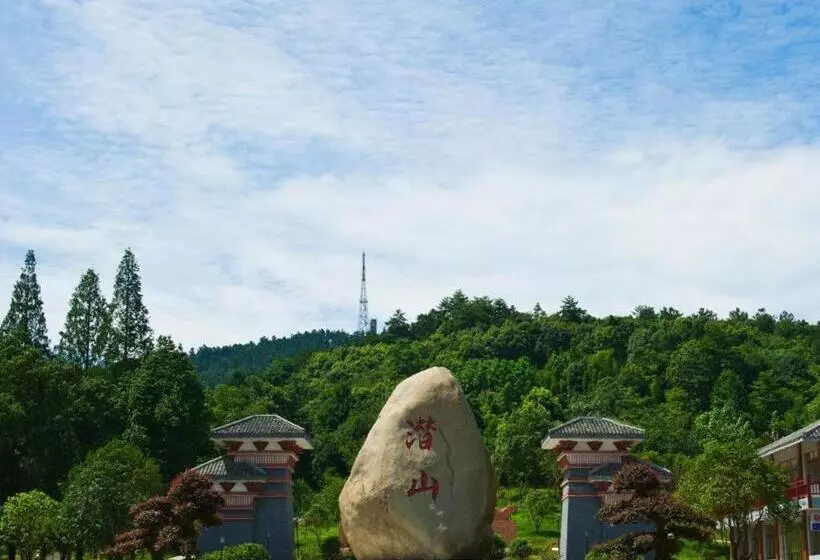 Country Garden Phoenix Hotel Xianning