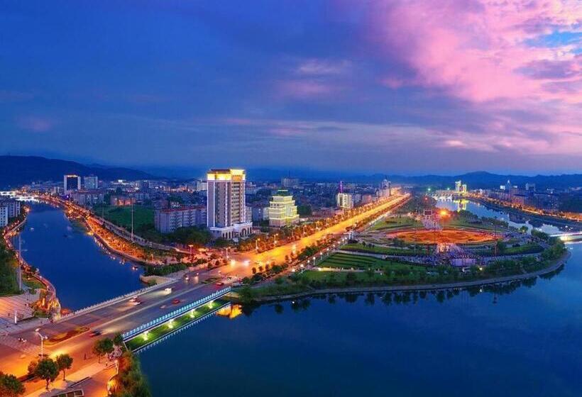 Country Garden Phoenix Hotel Xianning