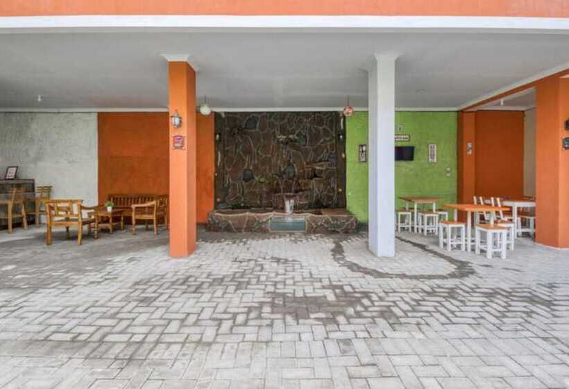 בית מלון כפרי Reddoorz Near Babarsari 2