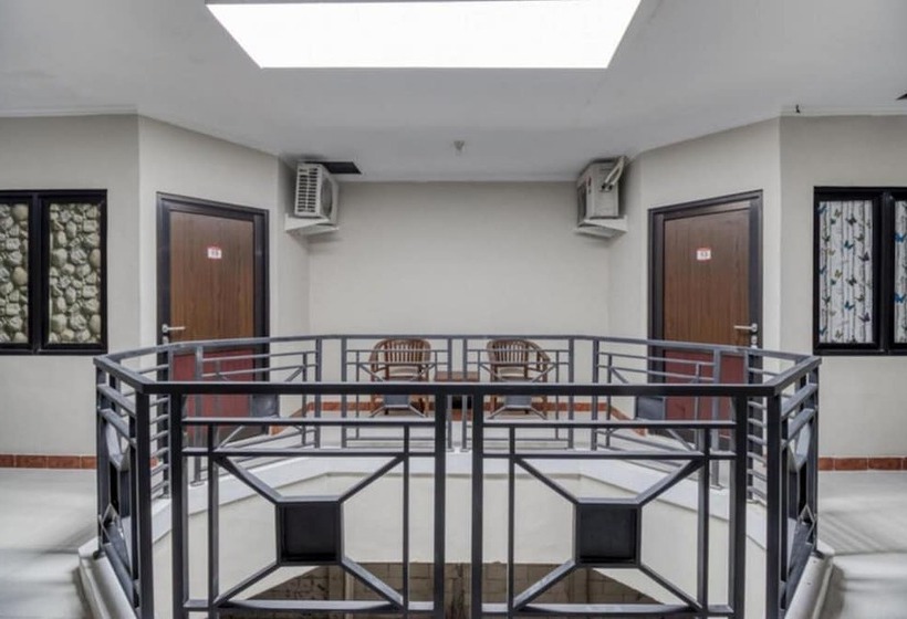 בית מלון כפרי Reddoorz Near Babarsari 2