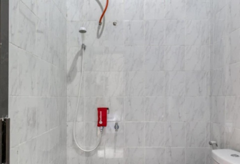 בית מלון כפרי Reddoorz Near Babarsari 2