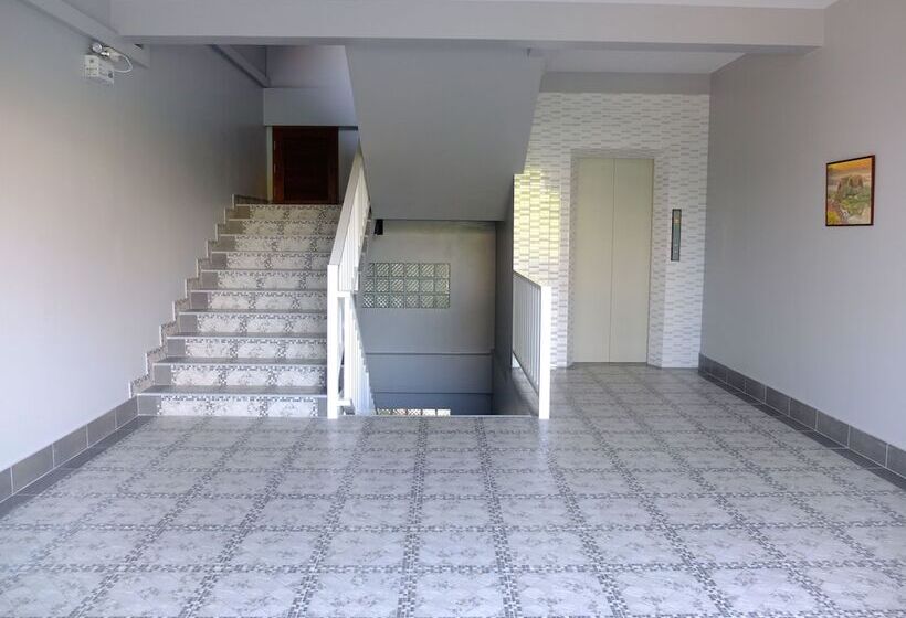 Hotel Baan Yokmhanee