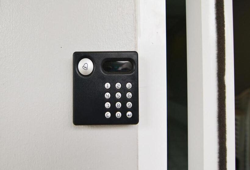 Hotel Baan Yokmhanee