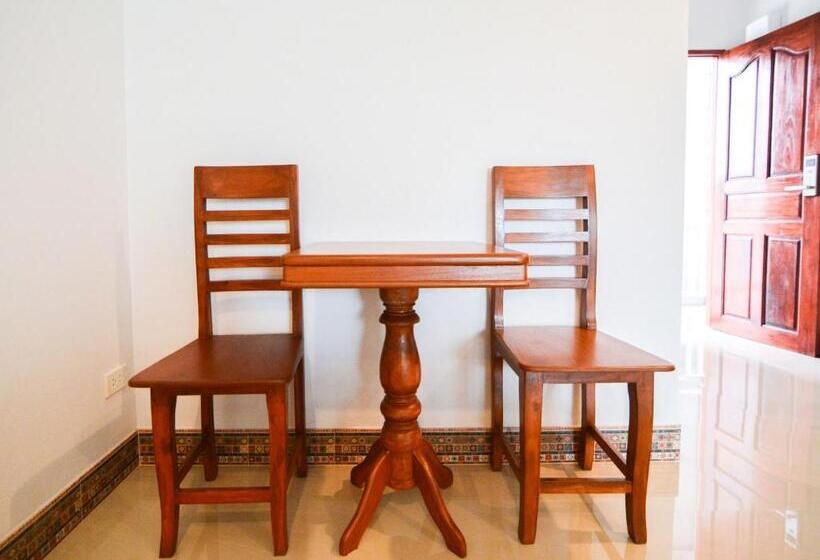 Hotel Baan Yokmhanee