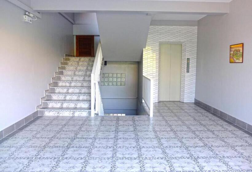 Hotel Baan Yokmhanee