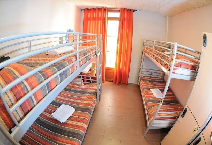 Albergue Zaragoza Hostel