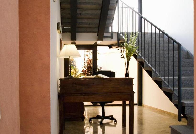 Apartamentos La Fuente