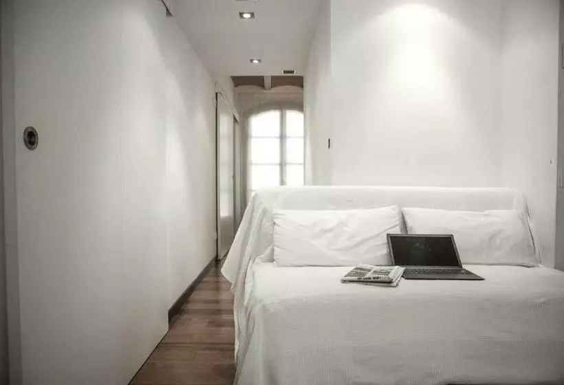 Barcelona Beach Apartments