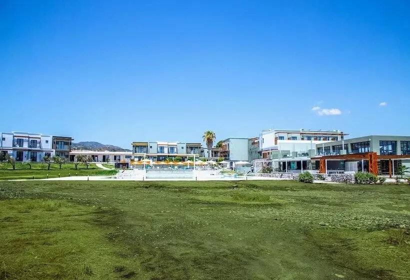 酒店 Ampelia Seaside Resort By Estia