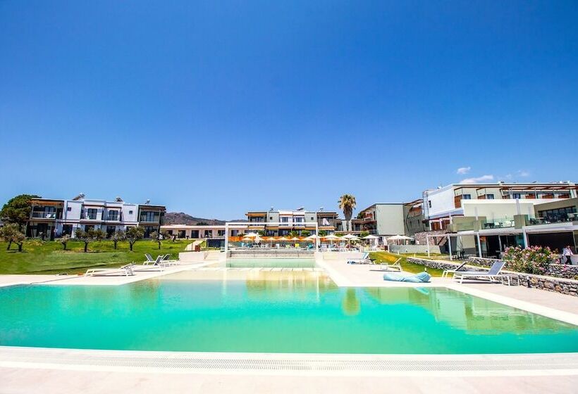 בית מלון כפרי Ampelia Seaside Resort By Estia