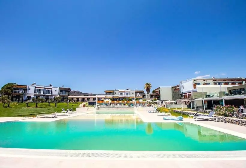 酒店 Ampelia Seaside Resort By Estia