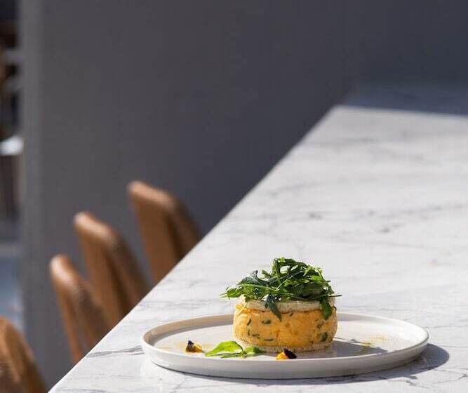 בית מלון כפרי Ampelia Seaside Resort By Estia