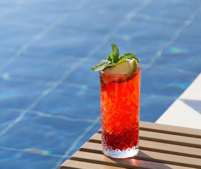 בית מלון כפרי Ampelia Seaside Resort By Estia