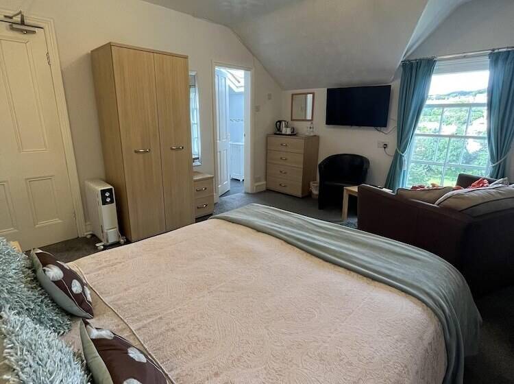 Hotel Bryn Derwen Guest House