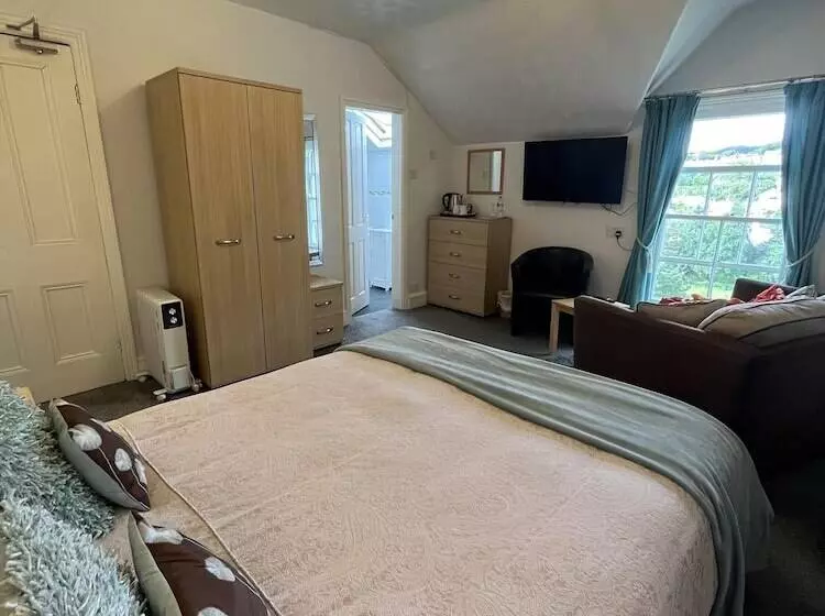 Hotel Bryn Derwen Guest House