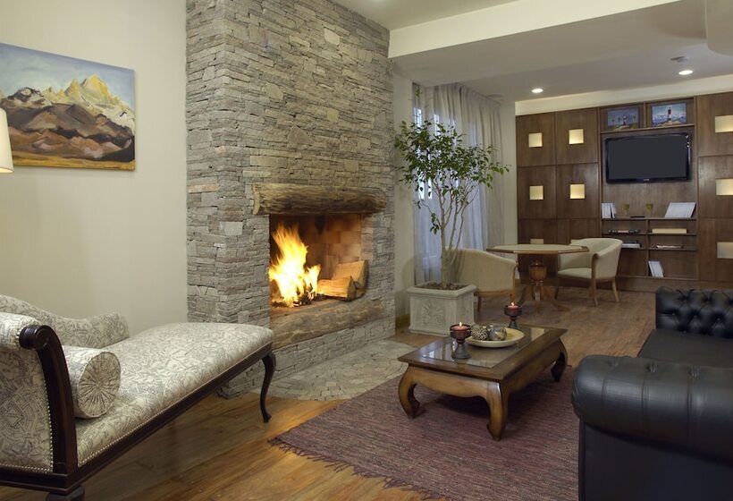 فندق Cilene Del Faro Suites & Spa