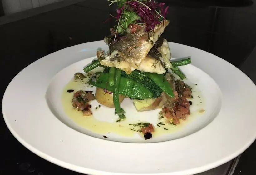 ホテル El Cafe At The White Swan